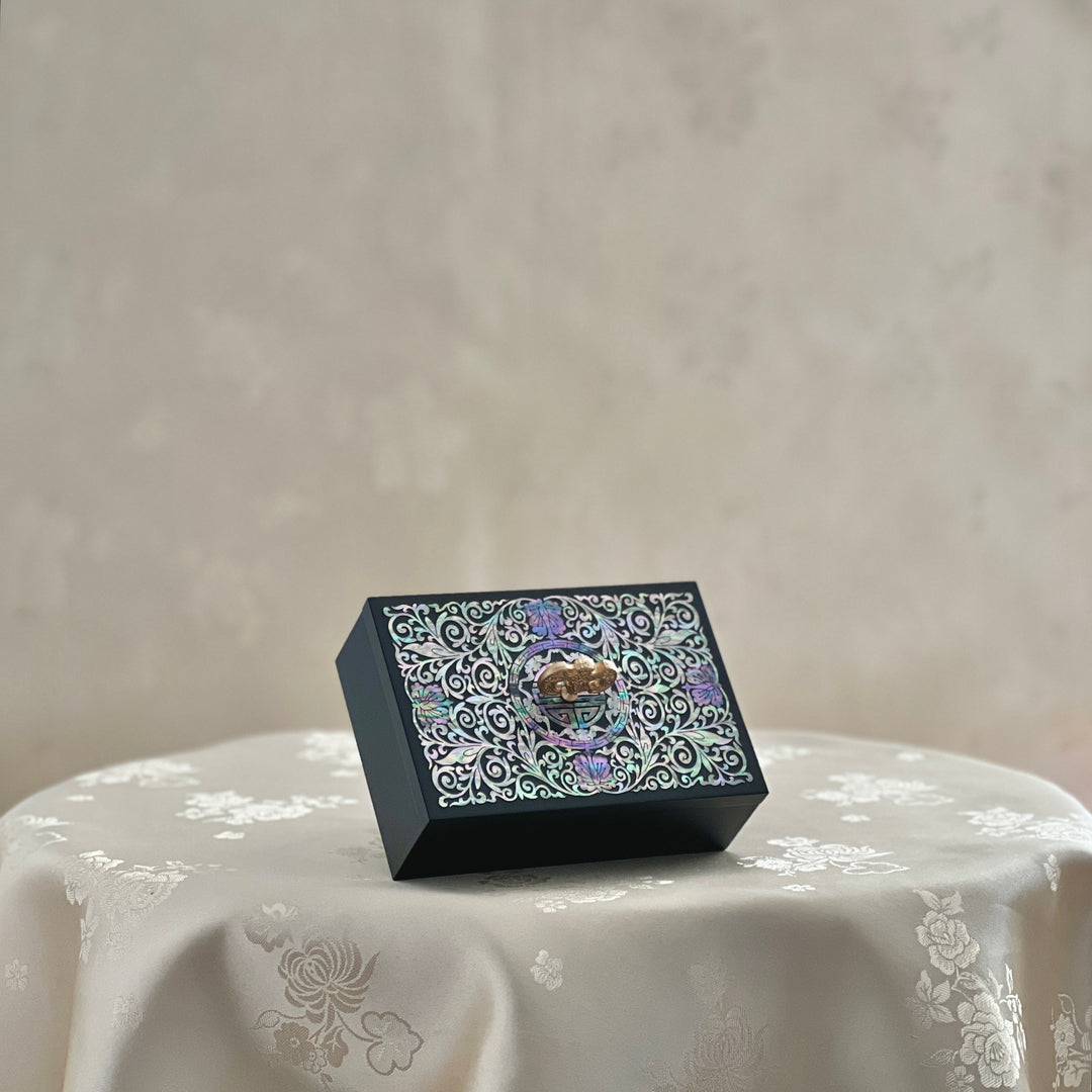 Mother of Pearl Business Card Box with Plum Blossom Vine Pattern (자개 매화 당초문 명함함)