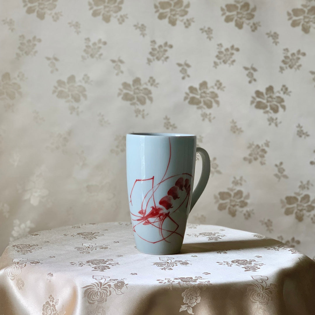 White Porcelain Long Mug Set with Shrimp Pattern for Marriage Gift (백자 새우문 머그잔 세트)
