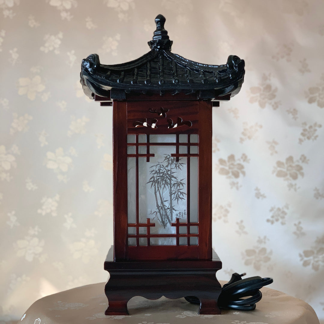 Wooden Accent Table Lamp with Hanok Tiled Roof (목재 한옥기와 등)