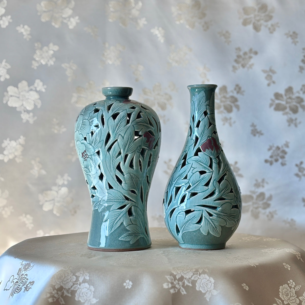 青磁 鶴紋 花瓶 陶磁器 韓国青磁透かし彫り鶴雲文様花瓶 – ArtinKo