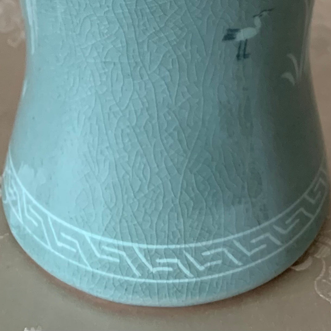 Celadon Vase with lnlaid Crane and Willow Pattern (청자 상감 양류 학문 매병)