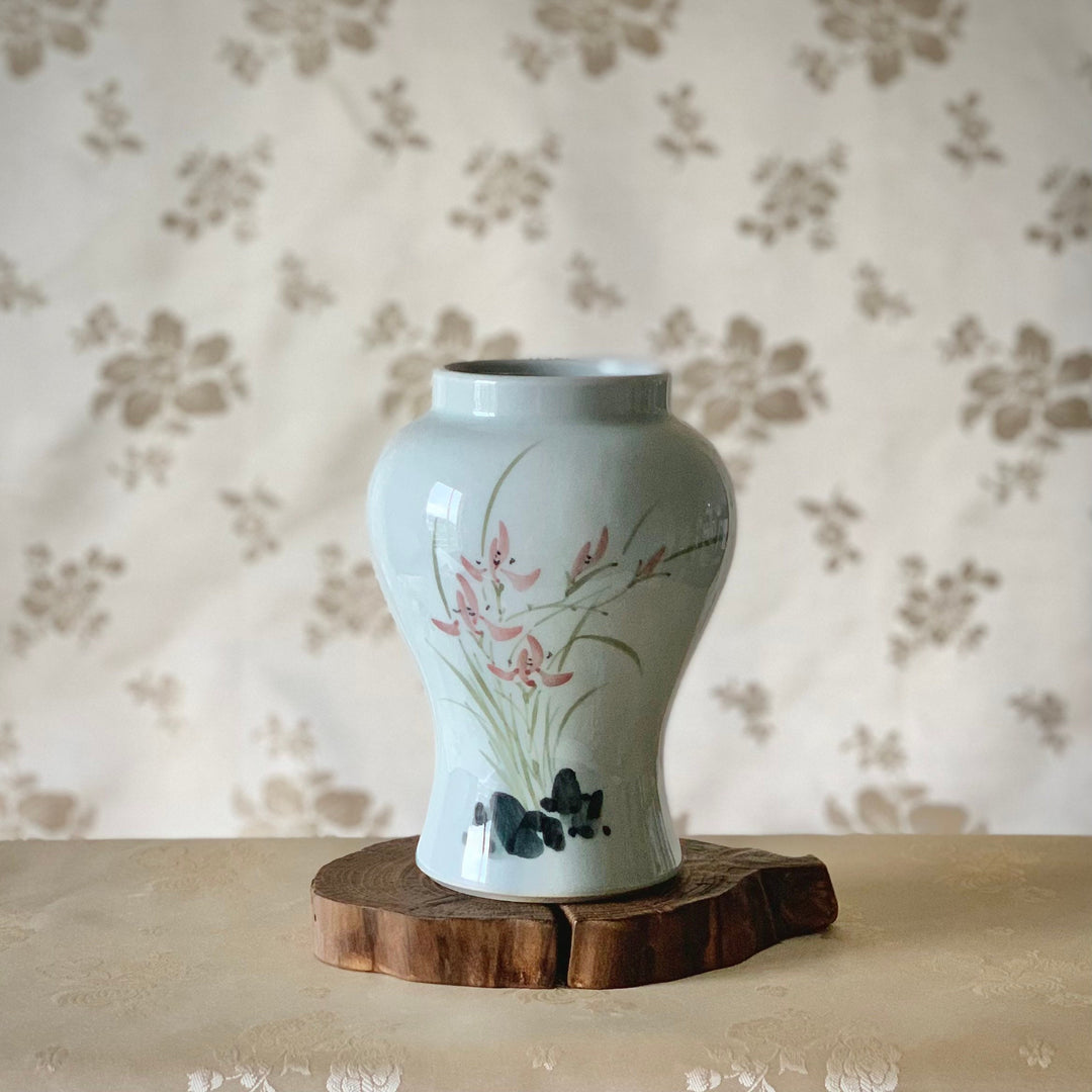 White Porcelain Vase with Orchid Pattern (백자 난초문 호)