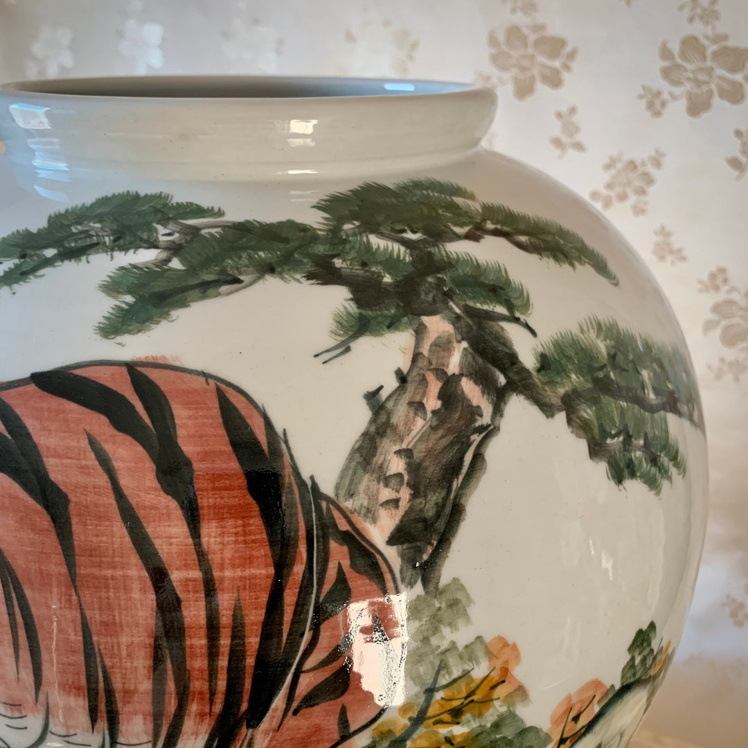 White Porcelain Vase with Tiger and Pine Tree Pattern (백자 호송문 호)