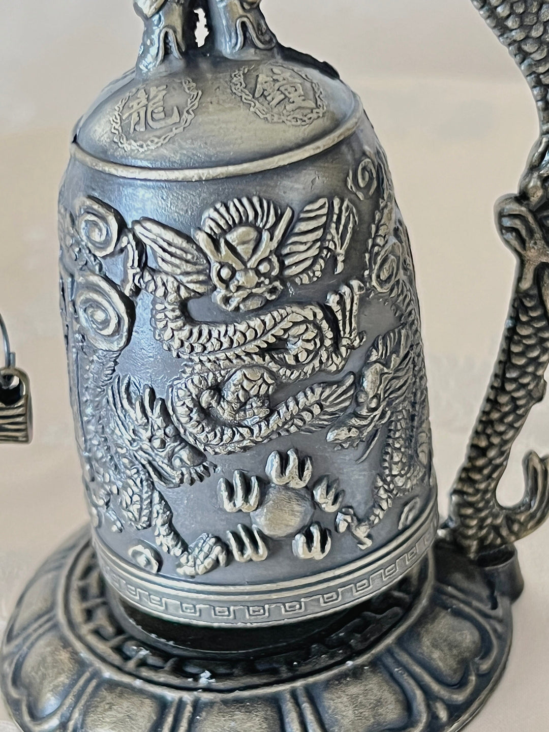 装飾用の青銅真鍮龍仏梵鐘のミニチュア