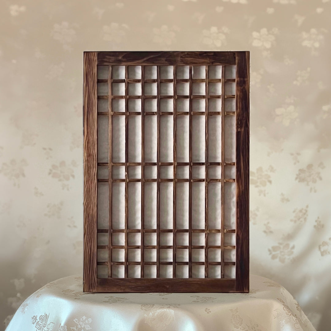 Fenster- und Türrahmen aus Holz mit traditionellem Muster (목재 문창살)