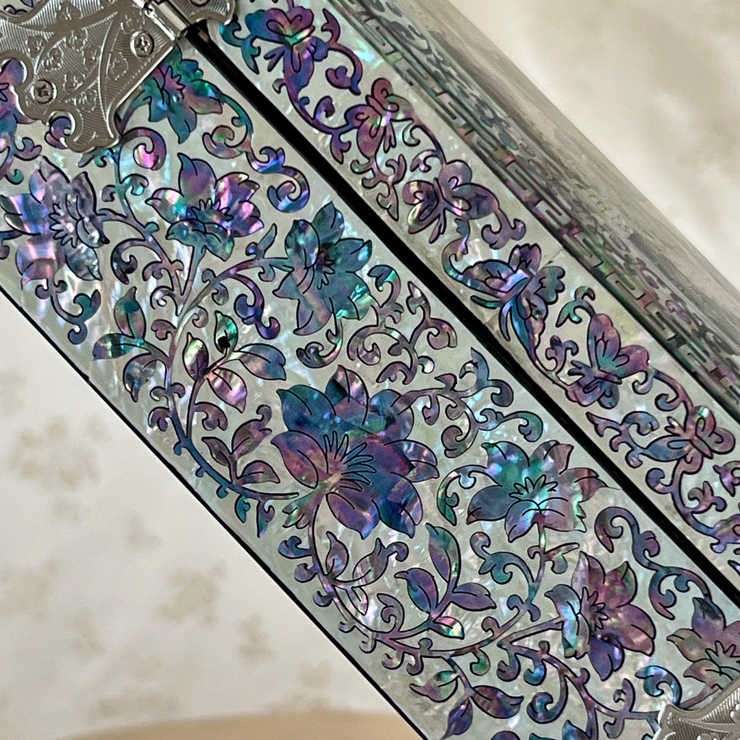 Mother-of-Pearl Jewelry Box: Paired Cranes in a Pine Grove