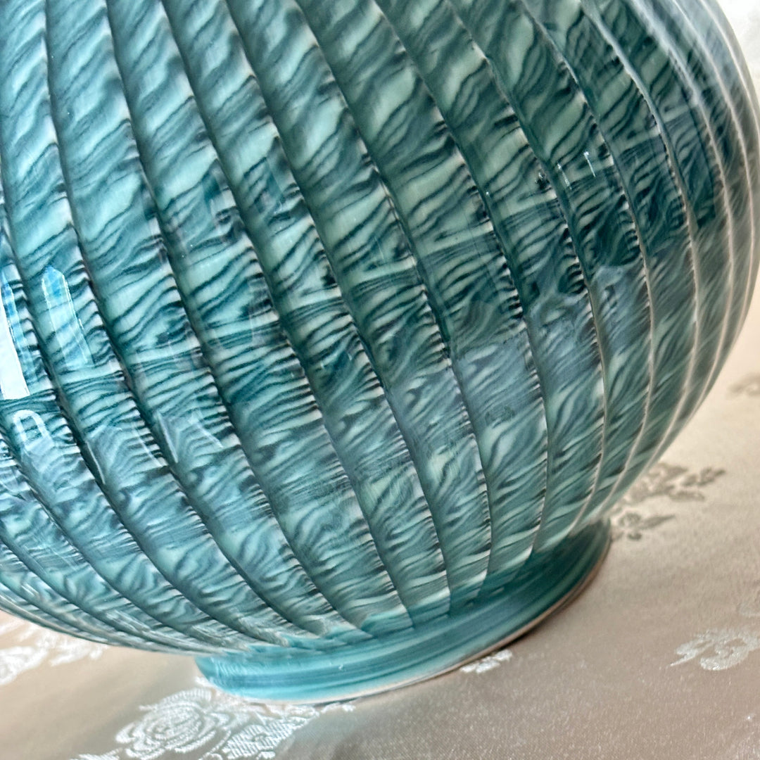 Celadon Vase (Ho): Yeollimun Mixed-Clay Technique by Master Artisan