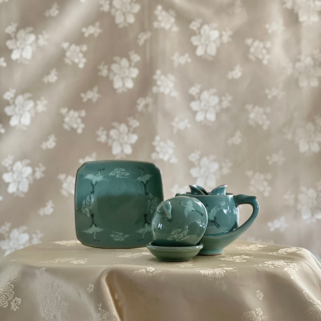 Celadon Tea Cup: Crane Egg Shaped, Inlaid Crane and Cloud Motif