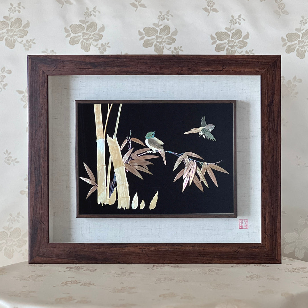 Mother of Pearl Artwork with Bamboo and Birds Pattern in Wooden Frame (자개 원패 죽조문 액자)