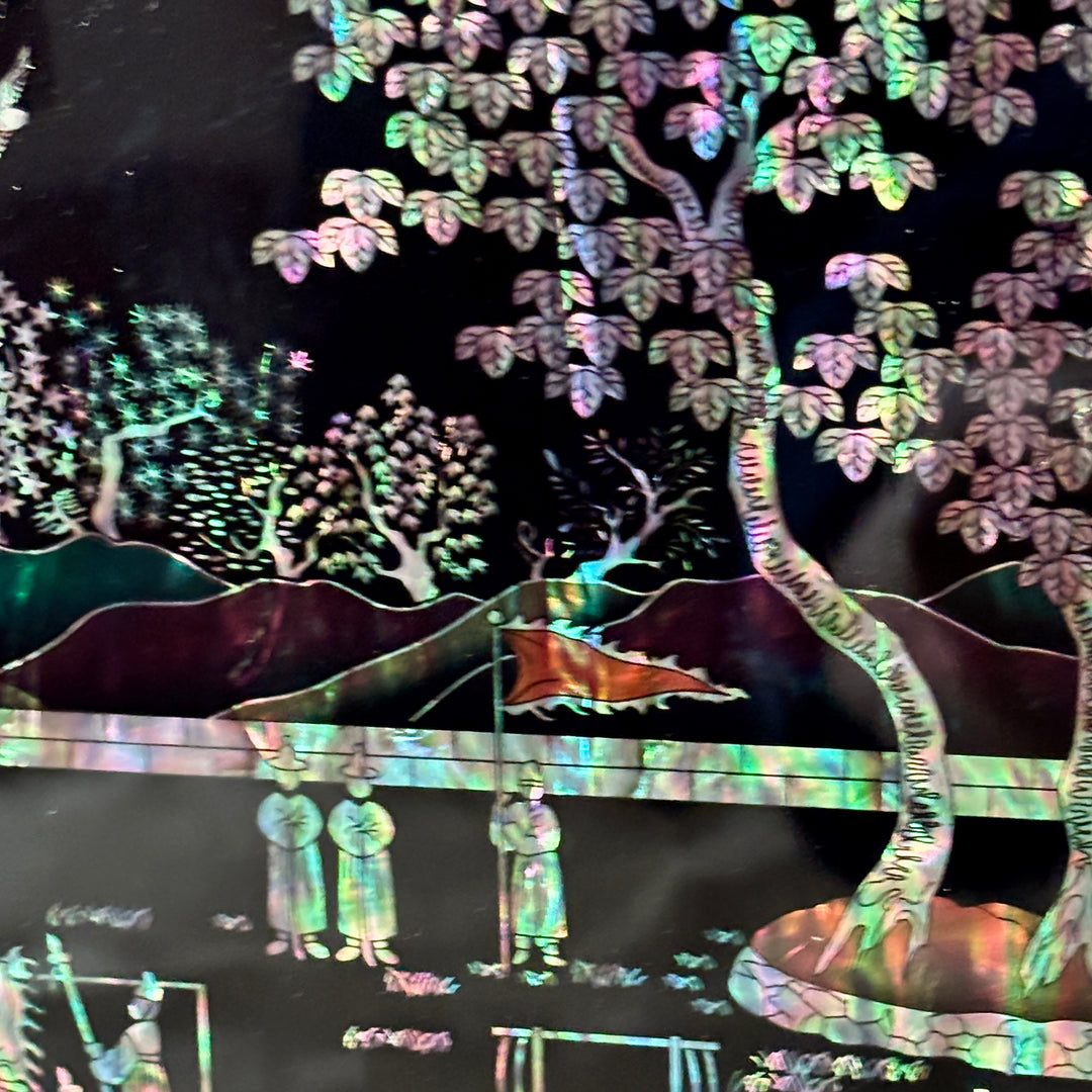 Mother-of-Pearl Folding Screen: Banquet Procession Motif Inspired by Royal Tradition