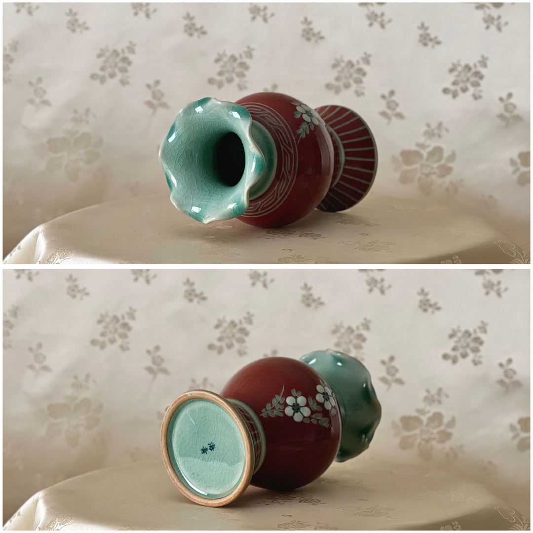 Seladon-Set aus schwarzen und roten Vasen mit Blumenmuster (청자 흑상감, 동화 화문 병)