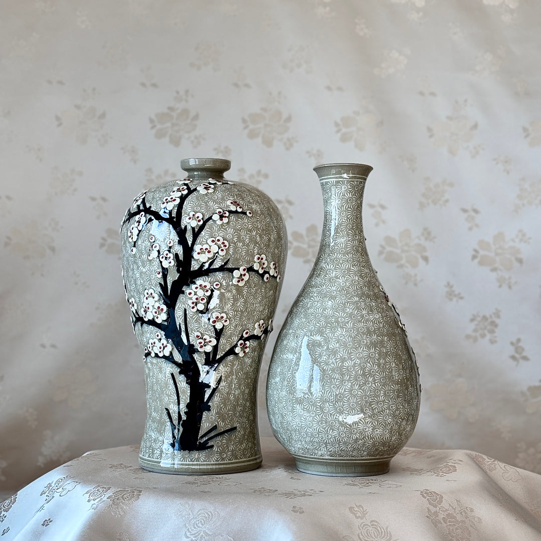 Buncheong Maebyeong and Jubyeong Vase Set: Stamped Chrysanthemum Ground with Plum Blossom Motif