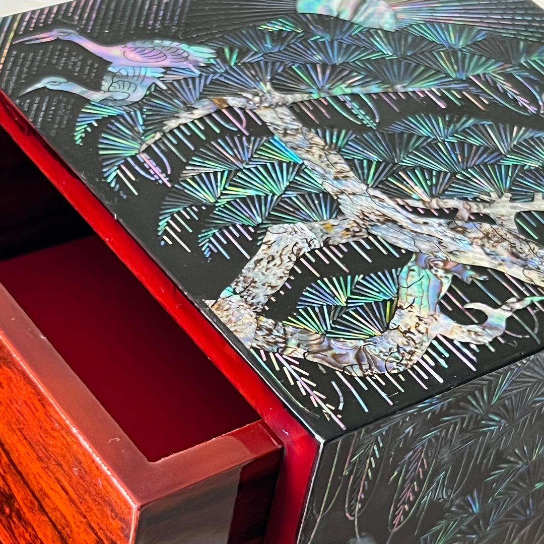 Mother-of-Pearl Double Chest (Ssanghap): Grand-Scale, Crane Family beneath Pine Trees