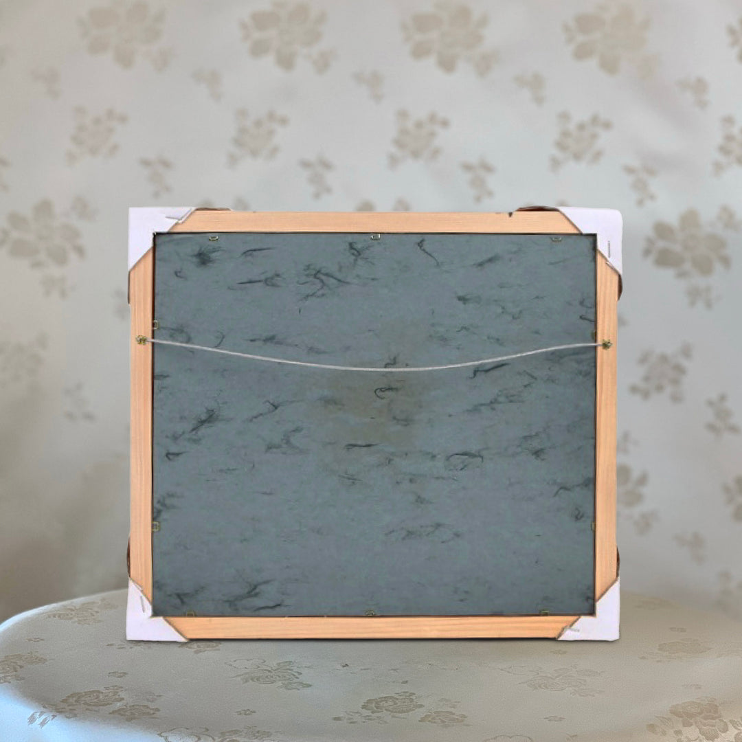 Grayish Blue Powdered Celadon Plate with Engraved Peony and Bird Pattern in Wooden Frame (분청 목단 조문 도판)