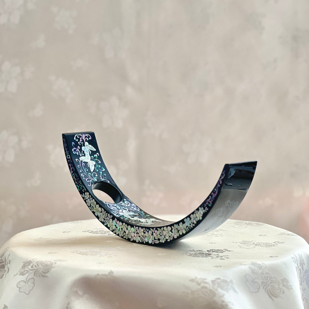 Mother of Pearl Handmade Wine Holder with Butterflies Pattern (자개 호접 당초문 포도주 받침대)