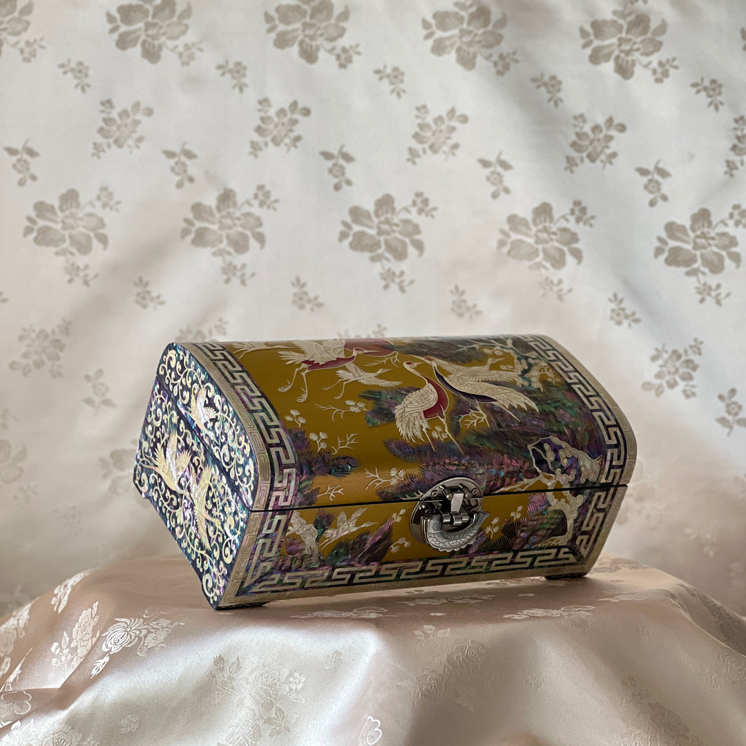 Mother-of-Pearl Jewelry Box: Pine and Crane Motif on Gold Ground