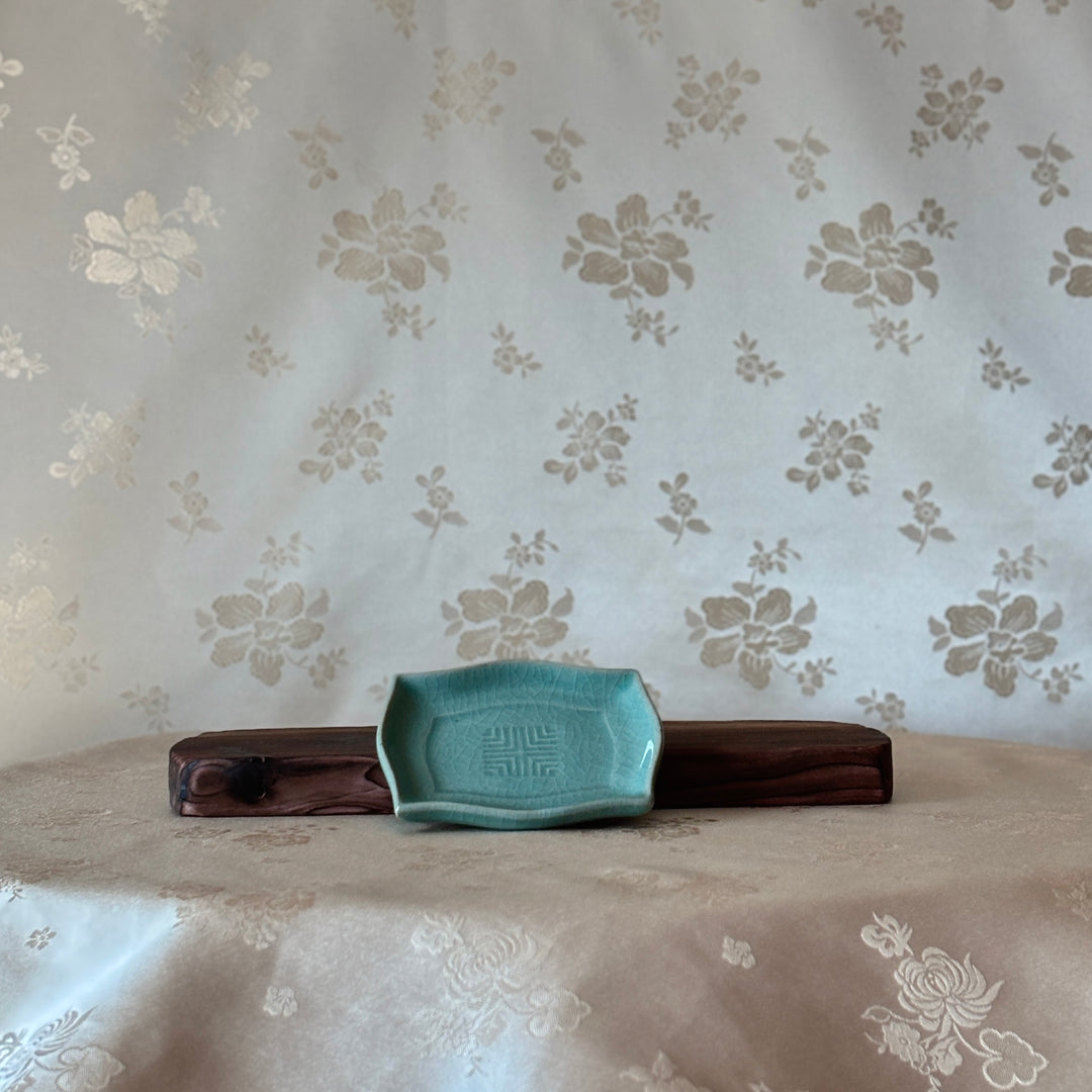 Celadon Jongji Set: Traditional Miniature Dishes for Sauces and Banchan