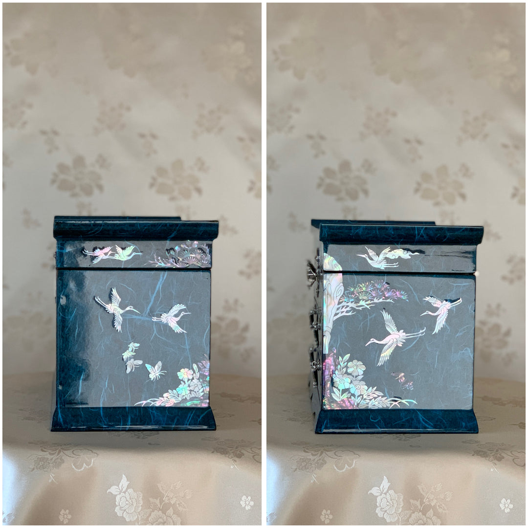 Mother of Pearl Navy Paper Layered Jewelry Box with Crane and Pine Tree Pattern (자개 송학문 선비 한지 보석함)