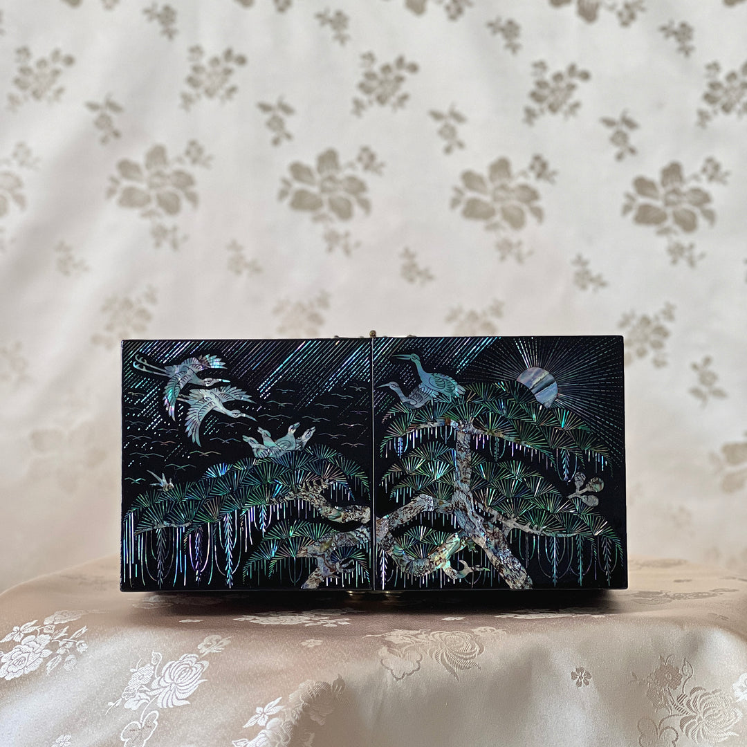 Mother-of-Pearl Double Chest (Ssanghap): Grand-Scale, Crane Family beneath Pine Trees