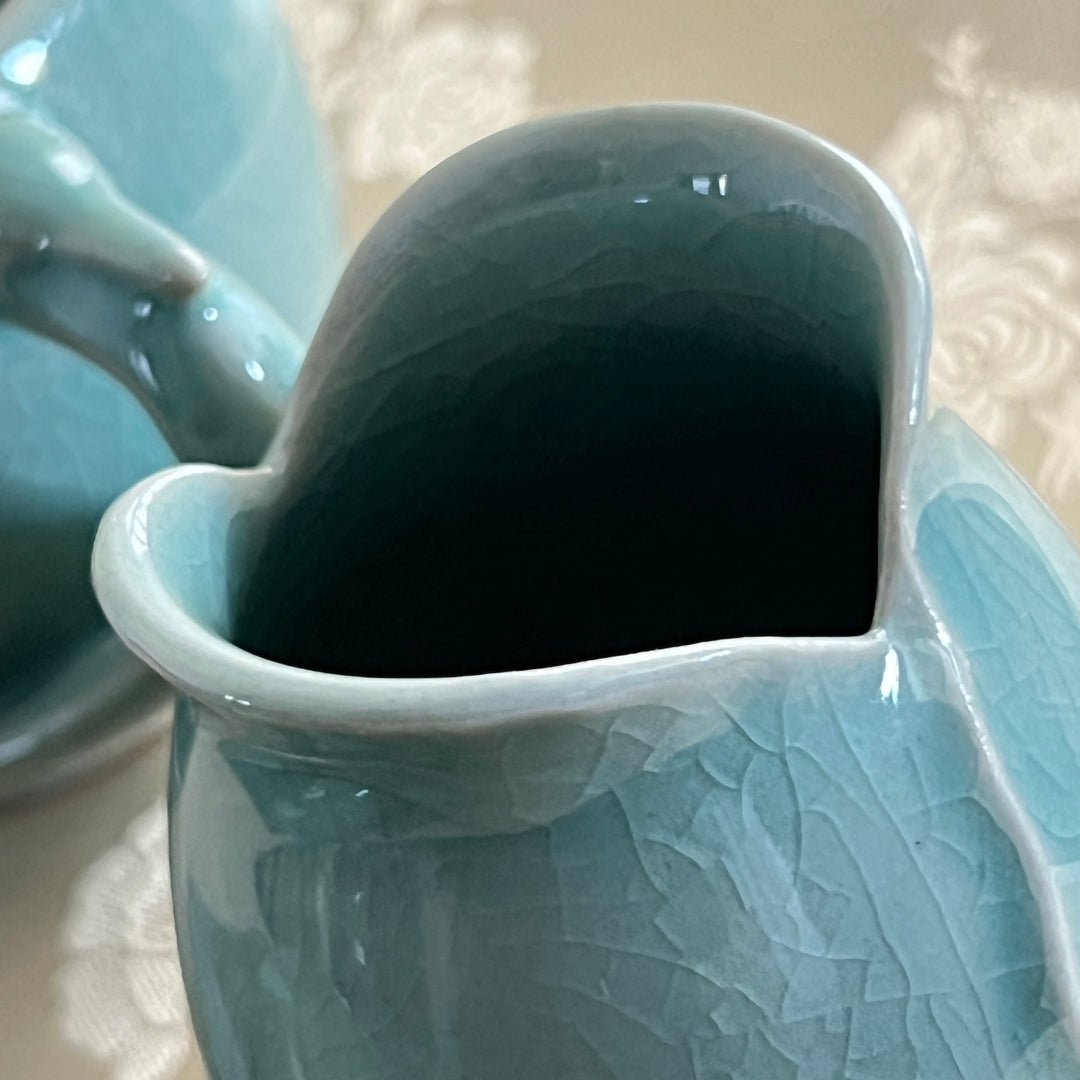 Celadon Tea Cup: Crane Egg Shaped, Inlaid Crane and Cloud Motif
