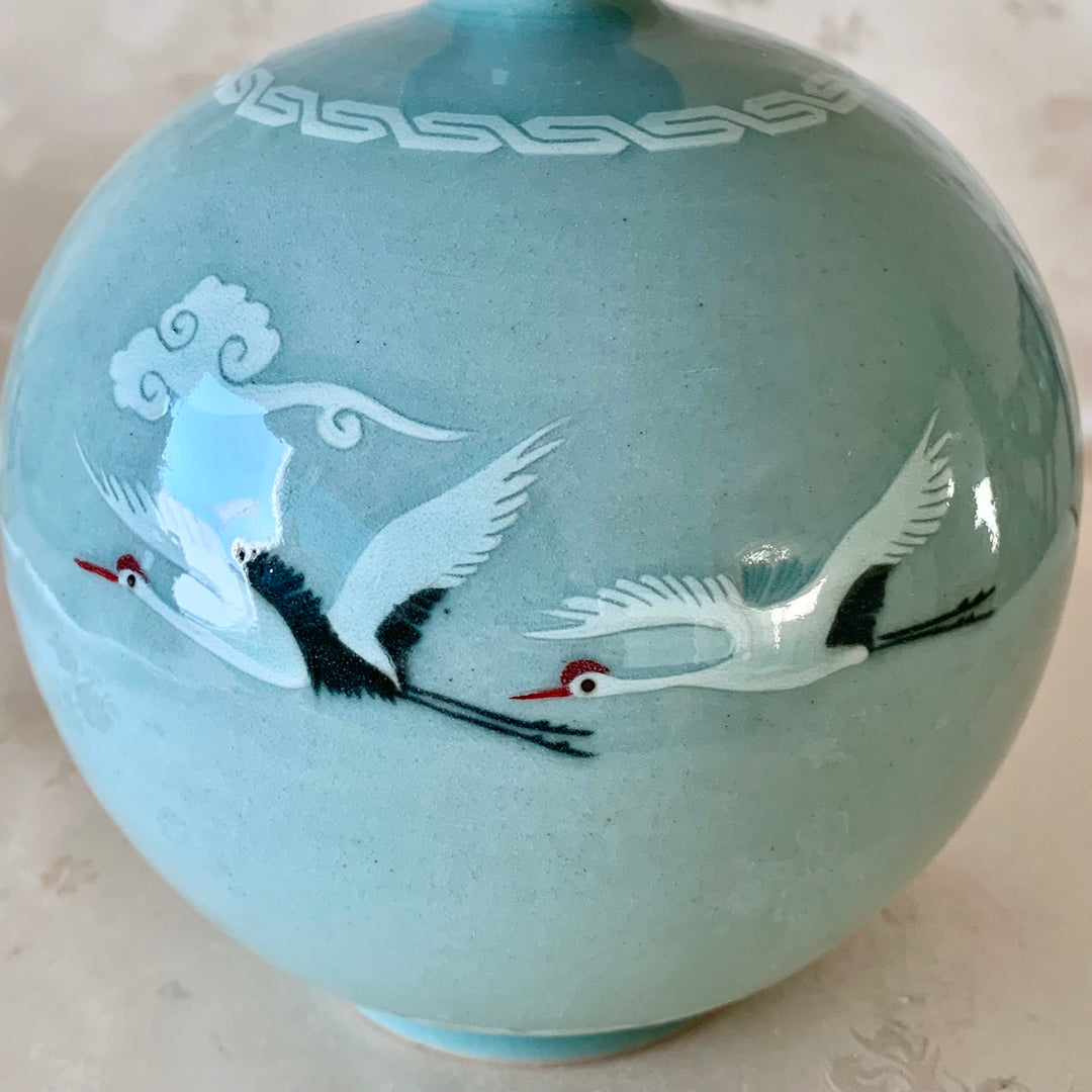 Celadon Vase with Inlaid Cloud and Crane Couple Pattern (청자 상감 쌍학문 소구호)