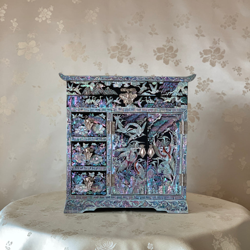 3EFB75F0-51E2-41B6-A834-