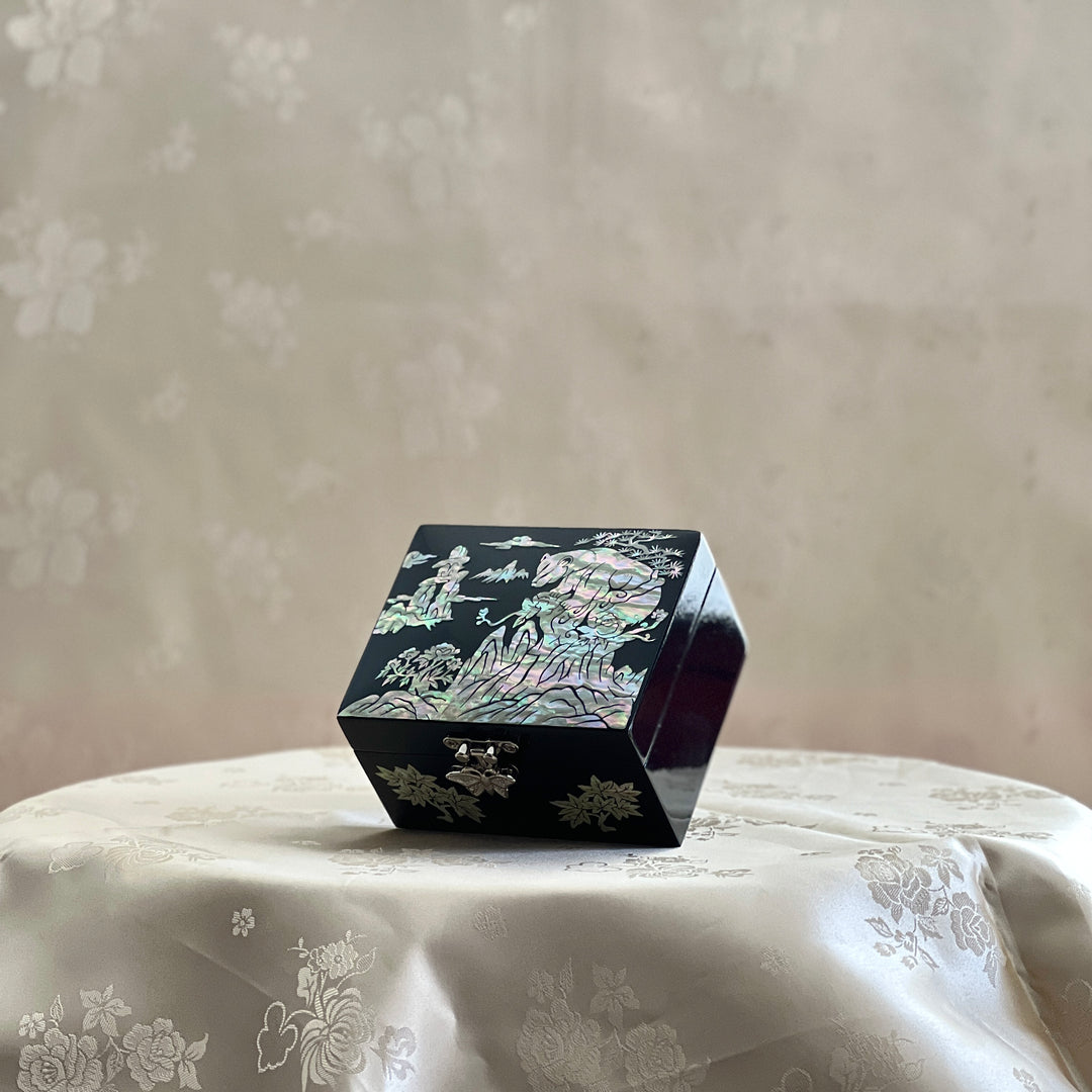 Mother-of-Pearl Ring Box: Bear, Rocky Mountains, Inuksuk and Maple Leaf Motifs