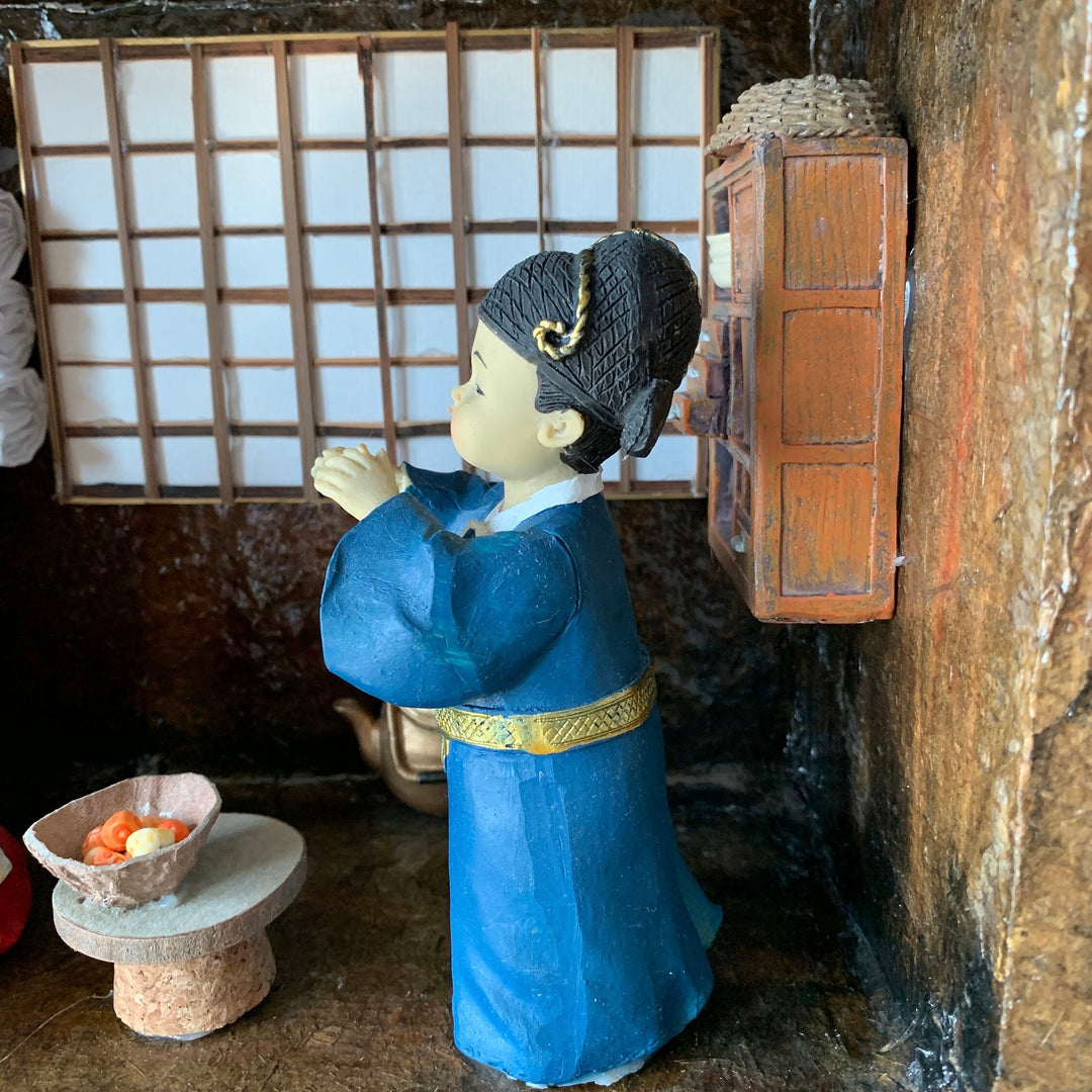 Miniature Room for Newly Married Couple in Traditional Paper Frame (전통 신혼방 미니어쳐 한지 액자)