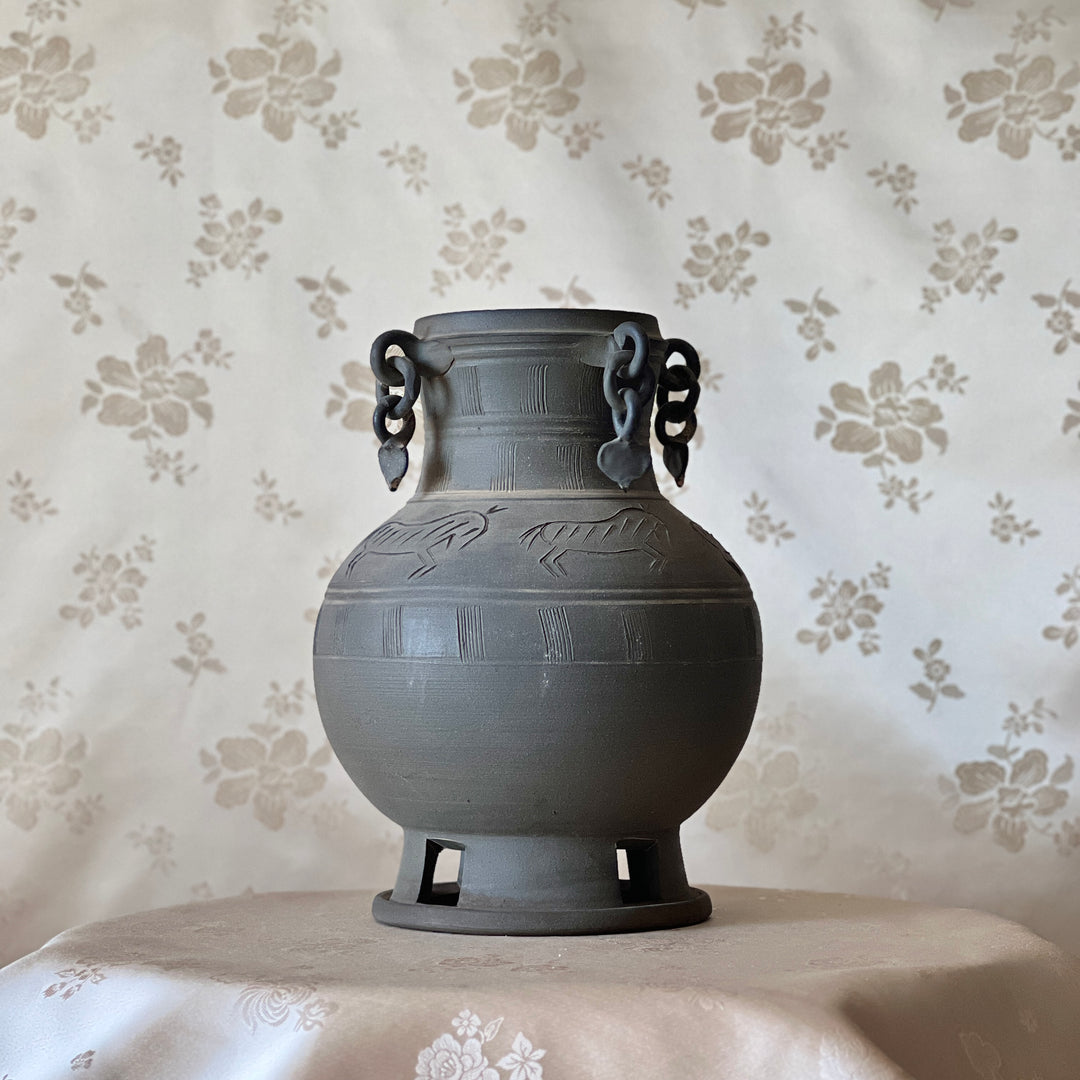 Silla Earthenware Long-Necked Jar: Horse Motif with Ring Ornaments