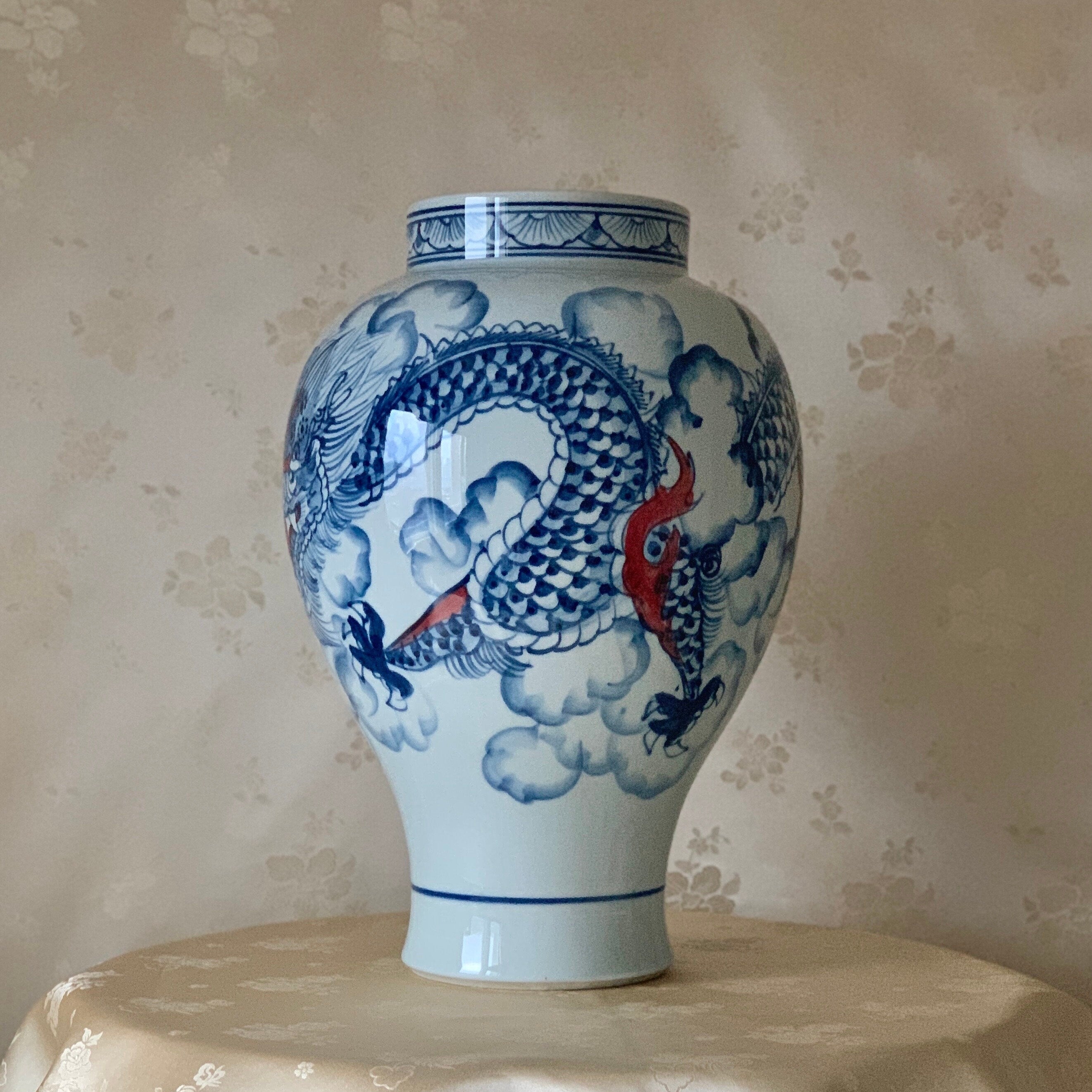 【じいちゃんのコレクション】青緑色 陶器 花瓶 透かし彫り ドラゴンの取っ手 じいちゃんのコレクション】青緑色 陶器 花瓶 透かし彫り ドラゴンの