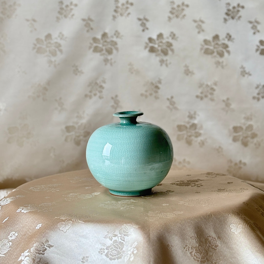 Celadon Vessel (Ho): Peony Motif in White-Slip Sgraffito with Red Clay Accents