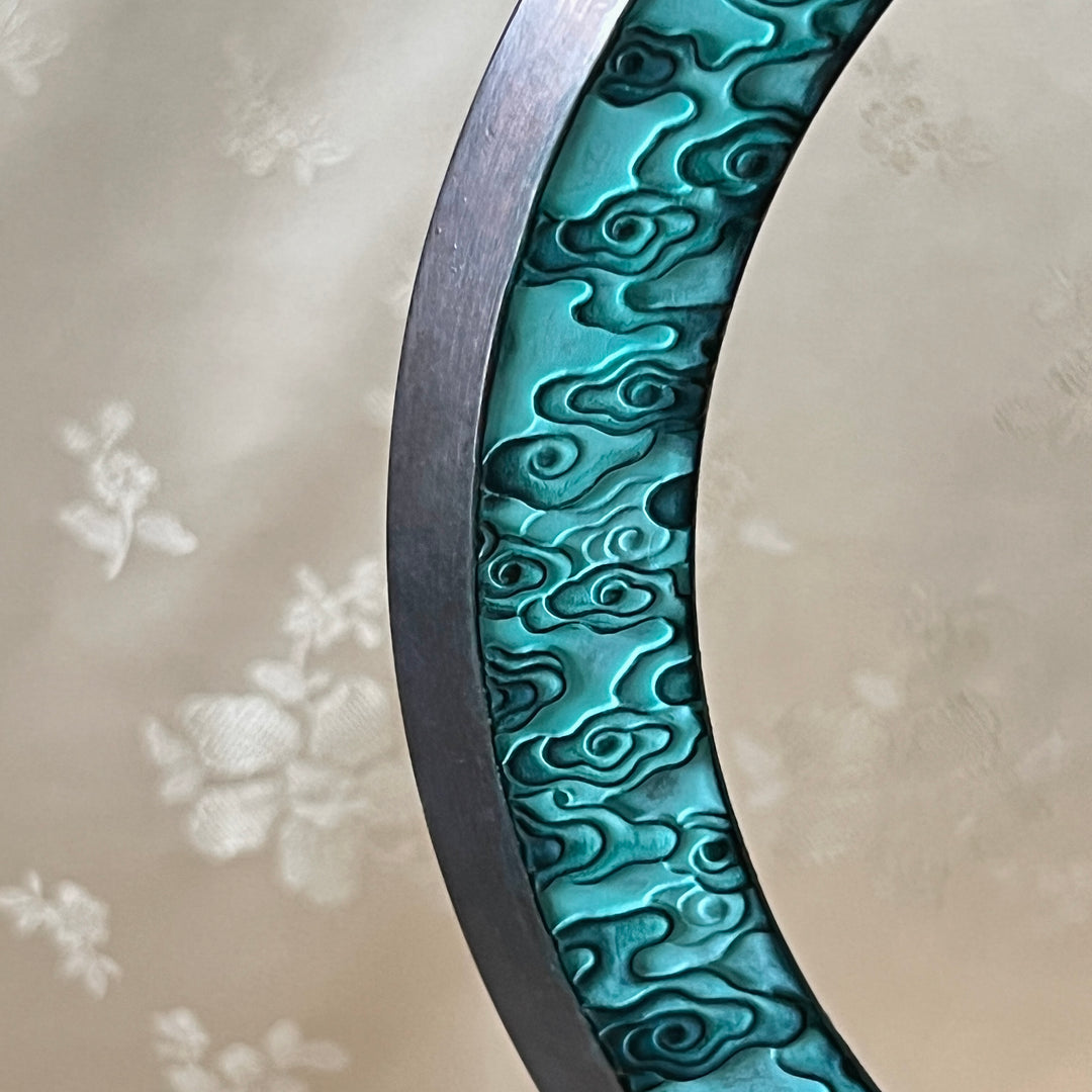 Bronze Bell on Crescent Moon Stand: Cheongwol Bell, Sacred Bell of King Seongdeok Motif
