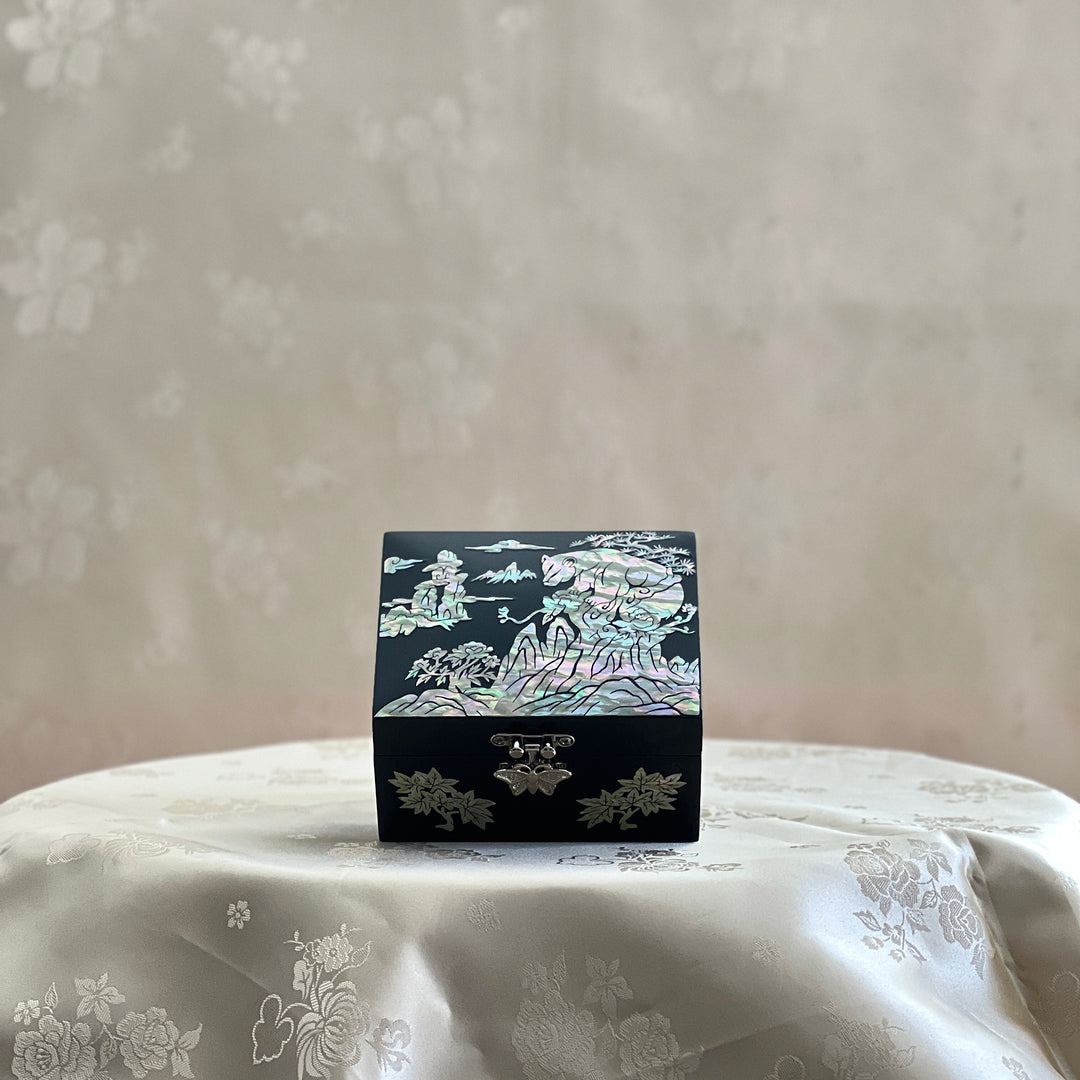 Mother-of-Pearl Ring Box: Bear, Rocky Mountains, Inuksuk and Maple Leaf Motifs