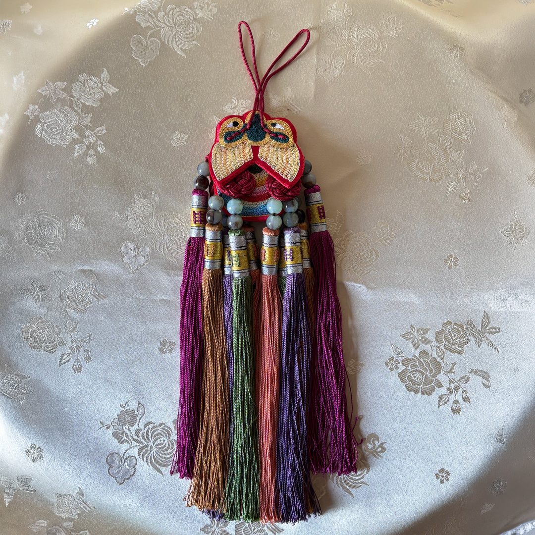 Silk Norigae: Embroidered Cicada with Ten Tassels