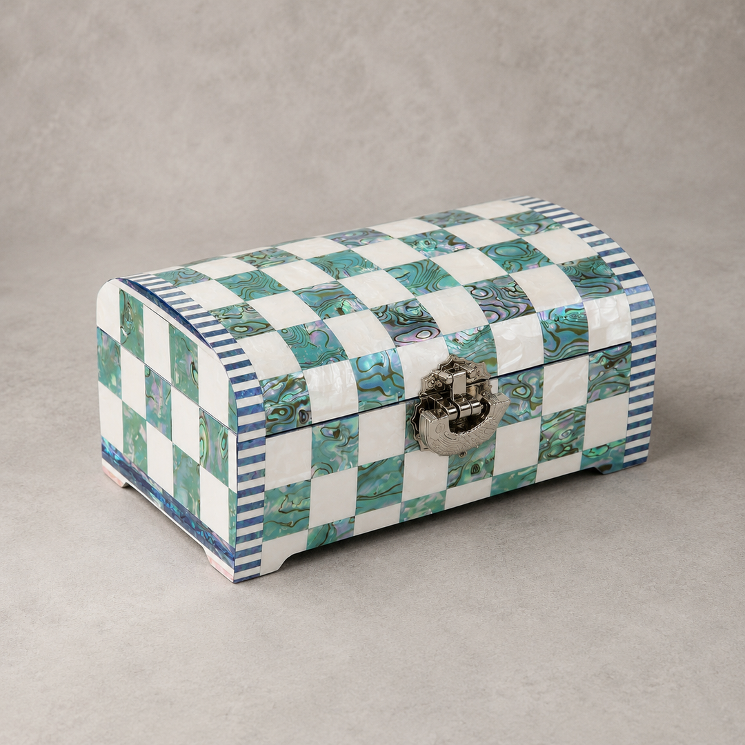 Mother-of-Pearl Jewelry Box: Checkered Pattern with White and Abalone Shell