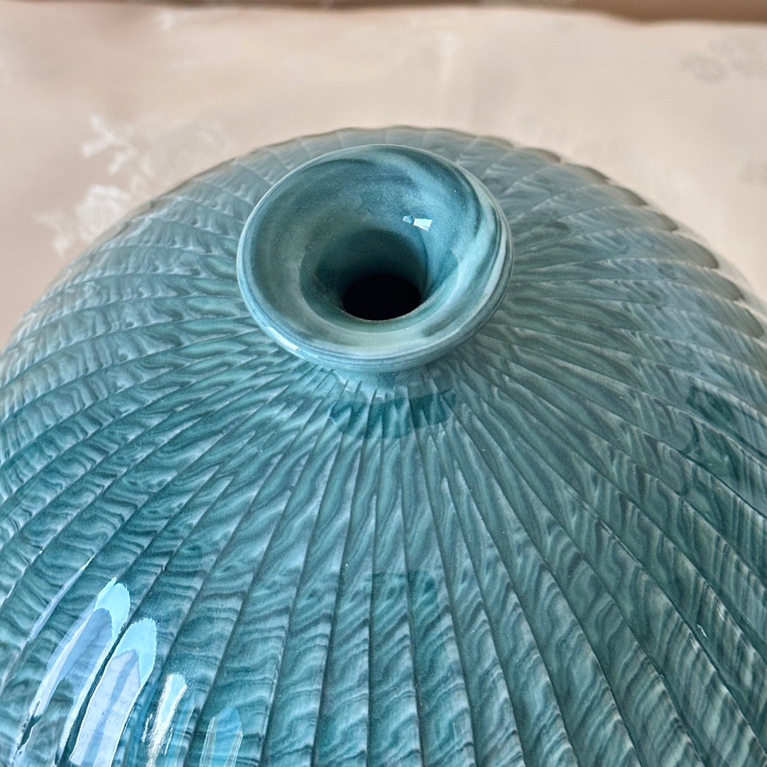 Celadon Vase (Ho): Yeollimun Mixed-Clay Technique by Master Artisan
