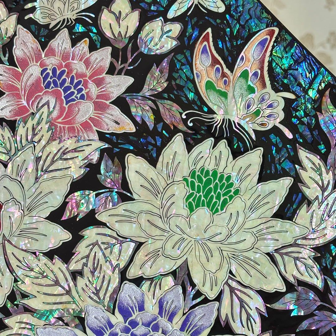 Mother of Pearl Octagonal Decorative Plate: Peony Motif on Abalone