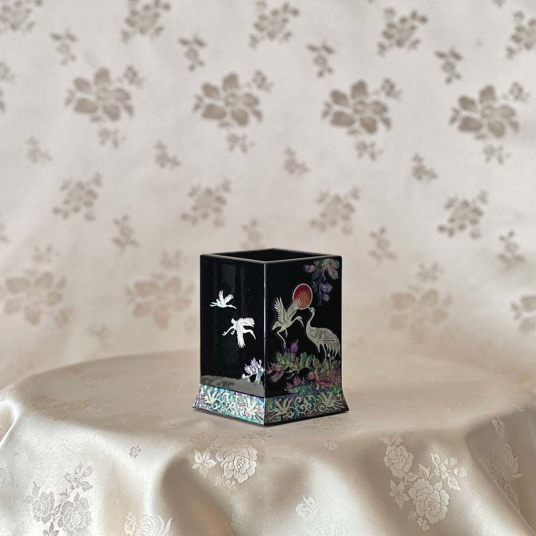 Mother of Pearl Black Color Pen Holder with Crane and Pine Tree Pattern (자개 송학문 필통)