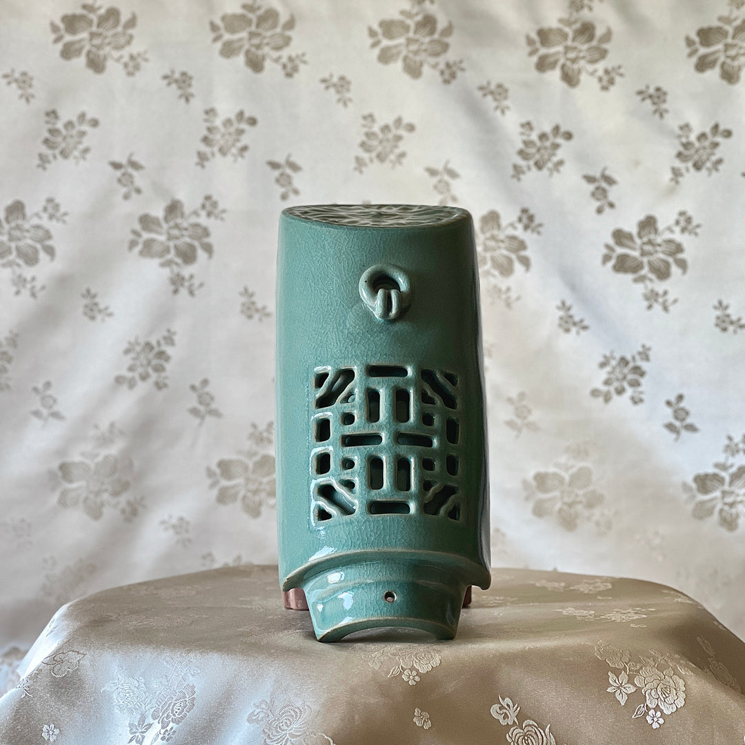 Celadon Lidded Box (Hap): Lotus Sumaksae Roof-Tile Motif