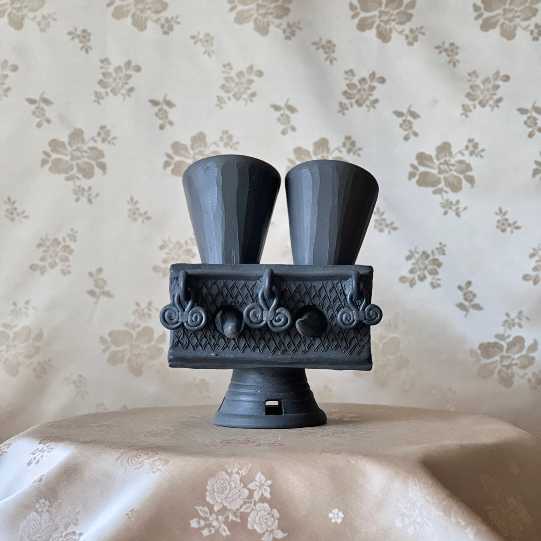 Silla Earthenware Horn-Cup Vessel: Twin Horn-Shaped Cups on Rectangular Stand