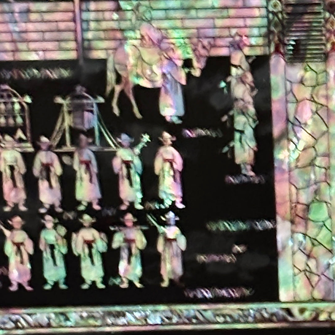 Mother-of-Pearl Folding Screen: Banquet Procession Motif Inspired by Royal Tradition