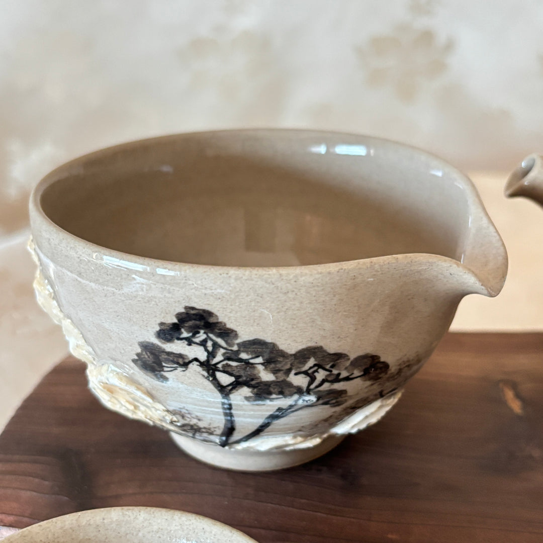 Buncheong Tea Set (Dagi): Relief-Applied Snowy Landscape Motif by Master Artisan, 5-Person Set