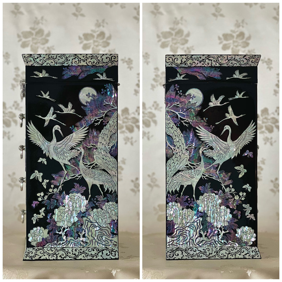 Mother of Pearl Jewelry Box with Four Drawers and Pattern of Cranes and Pines (자개 송학문 4단 설합 보석함)