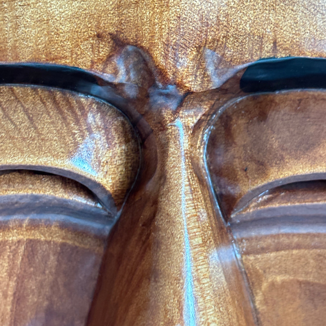 Wooden Hahoe Mask Set: Grand-Scale Nobleman and Bu-Ne Character for Wall Decor