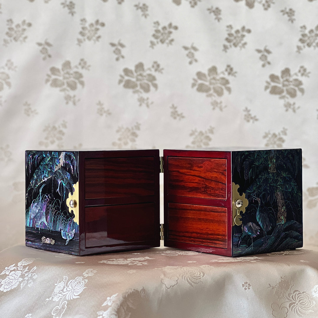 Mother-of-Pearl Double Chest (Ssanghap): Grand-Scale, Crane Family beneath Pine Trees