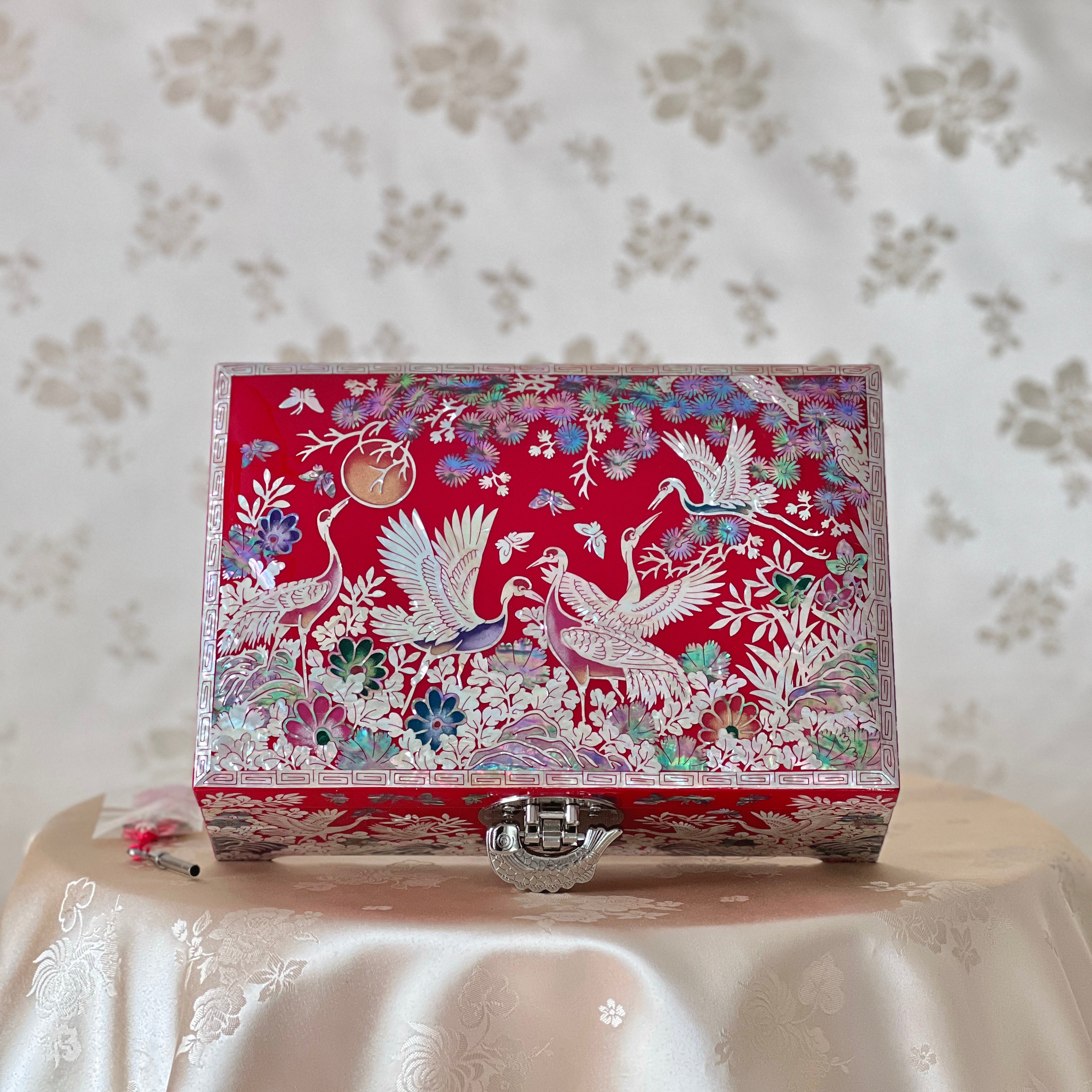 Mother of Pearl Jewelry Box: Pine Tree and Crane on Red – ArtinKo