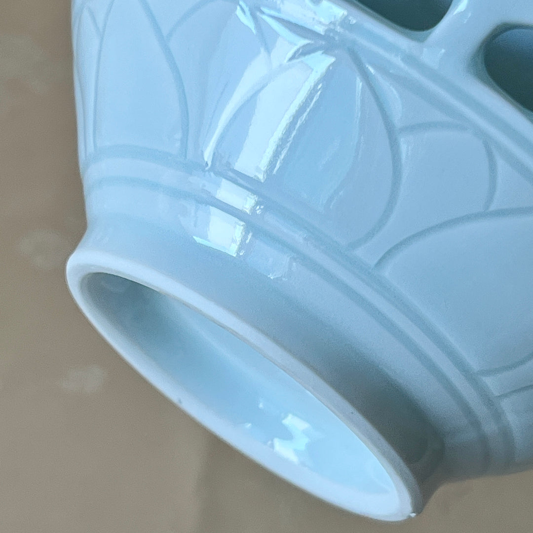 White Porcelain Double-Walled Openwork Vase: Tortoise-Shell Lattice with Incised Cloud and Crane Motif