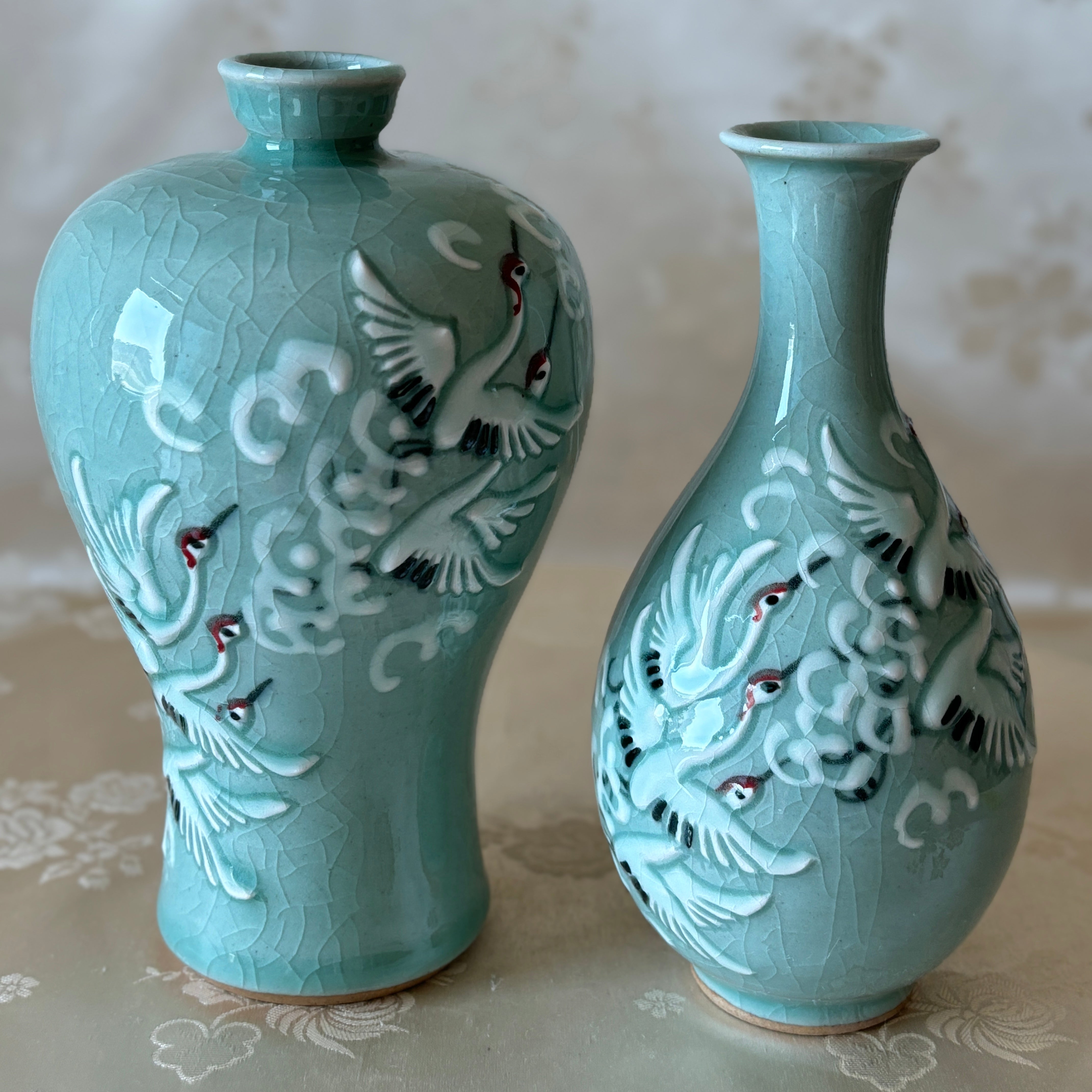 韓国手作り青磁花瓶セット - 松と鶴の模様 – ArtinKo
