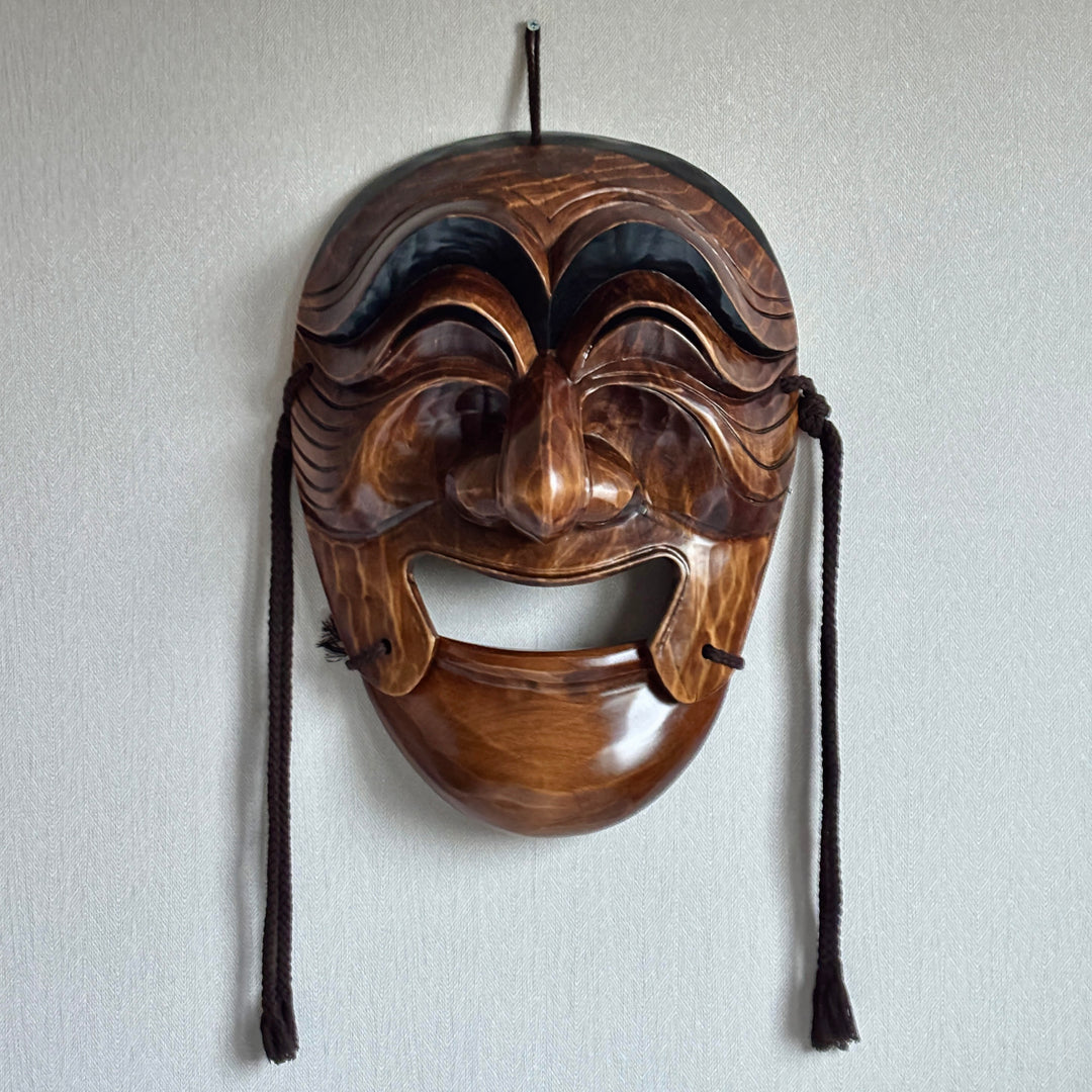 Wooden Hahoe Mask Set: Grand-Scale Nobleman and Bu-Ne Character for Wall Decor