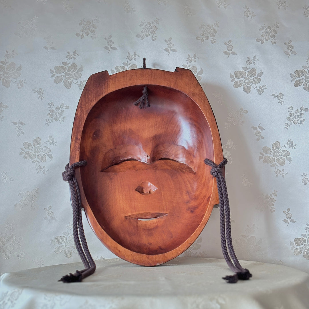 Wooden Hahoe Mask Set: Grand-Scale Nobleman and Bu-Ne Character for Wall Decor